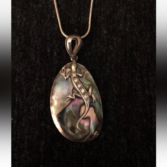 Jewelry - Unique Artisan Lizard Abalone Shell Pendant Necklace